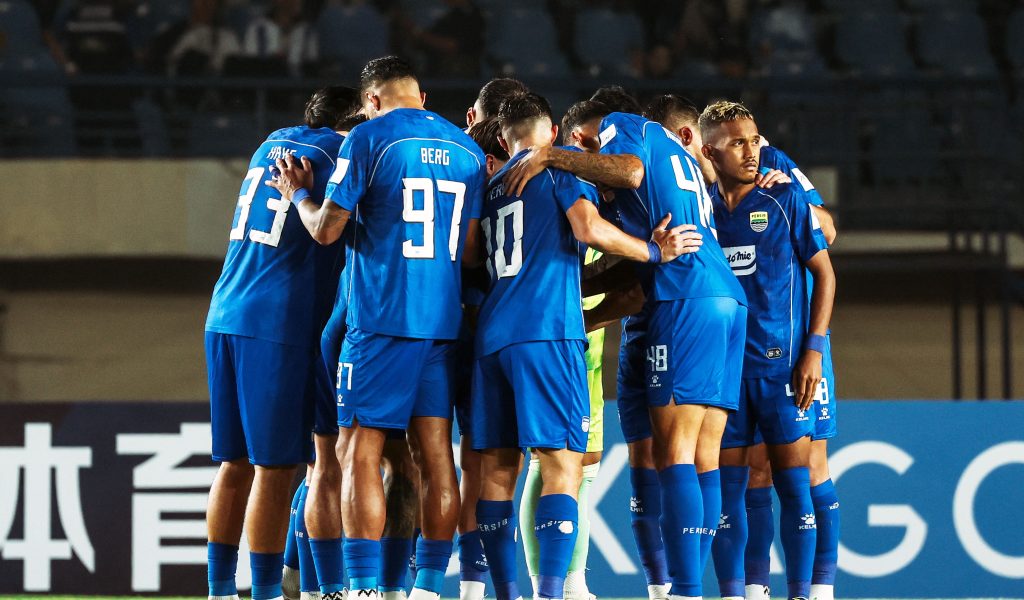 Skuad Persib Bandung seusai kemenangan atas Cong Viettel