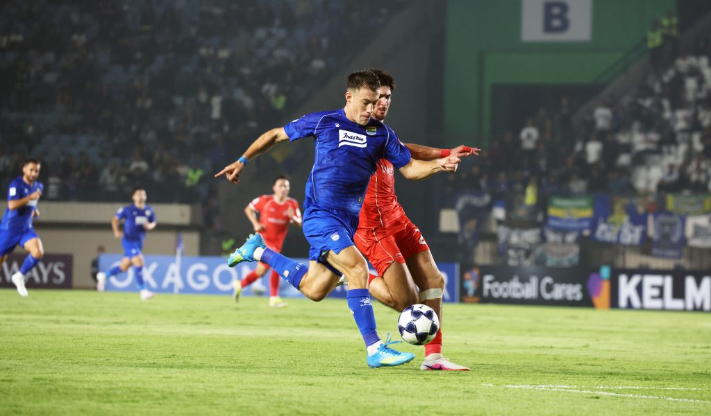 Mariano Peralta saat pertandingan Persib melawan Cong Viettel